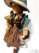 Коллекционная фарфоровая кукла Вероника
