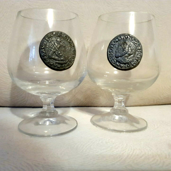 Коньячные бокалы декорированы оловом (Цена за два)