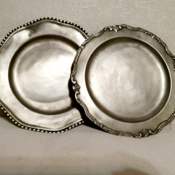 Антикварные оловянные тарелки