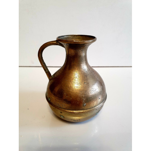 Старинная бронзовая ваза
