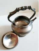 Винтажная оловянная шкатулка в виде чайника